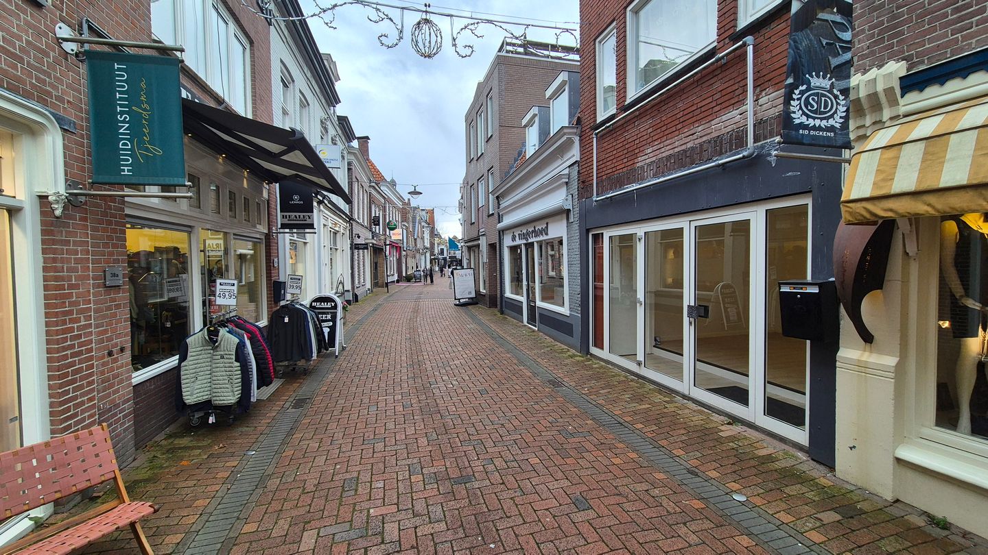 View photo 4 of Woldstraat 43