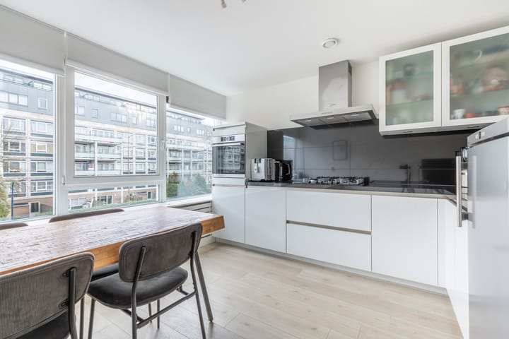 Photo 4 of Lederambachtstraat 232