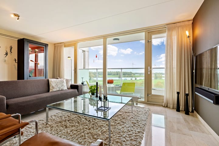 Photo 6 of Schout van Hanswijkplein 110