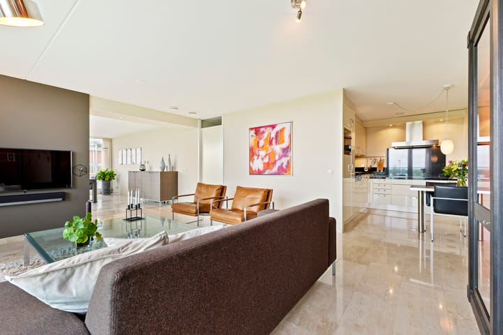 Photo 11 of Schout van Hanswijkplein 110