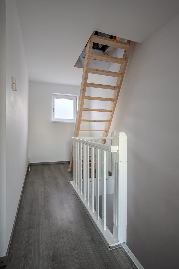 Photo 15 of Schutterstraat 3