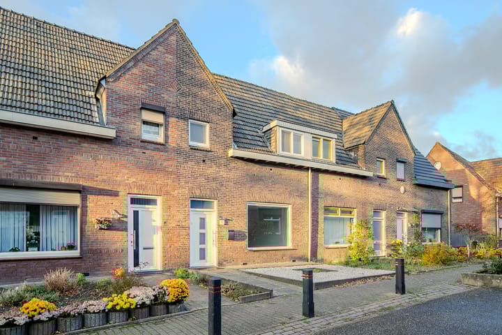 Photo 21 of Schutterstraat 3