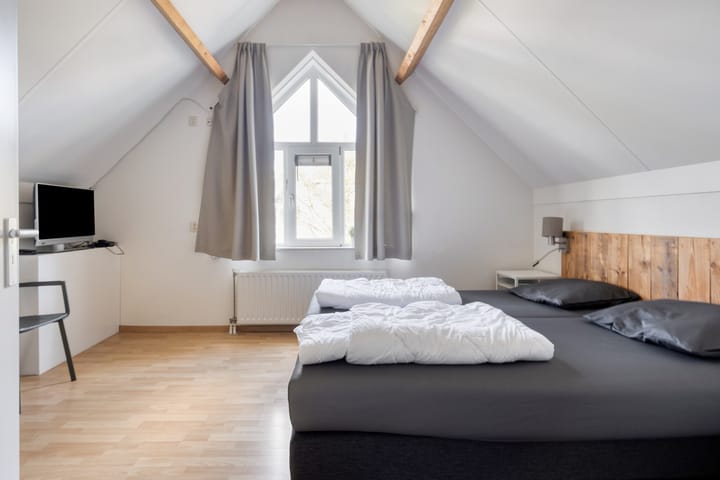 Foto 23 van Kering 23