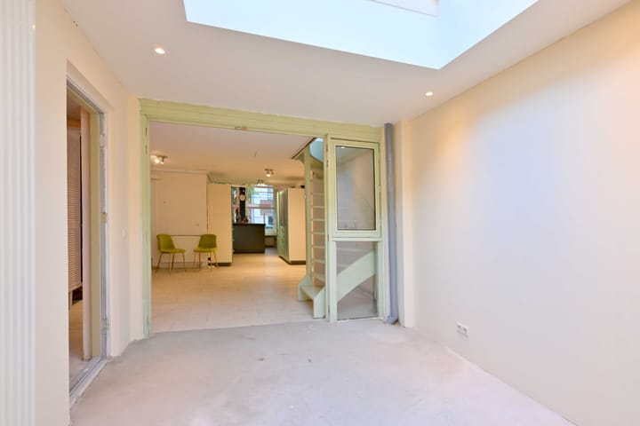 Photo 10 of Grote Overstraat 22