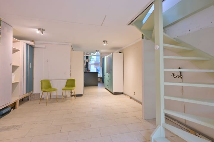 Photo 11 of Grote Overstraat 22