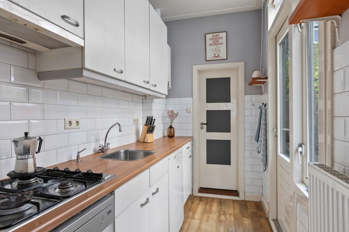 Photo 24 of Lepelaarstraat 3