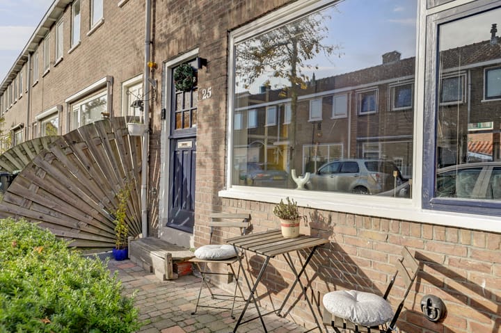 Photo 3 of Nessestraat 25