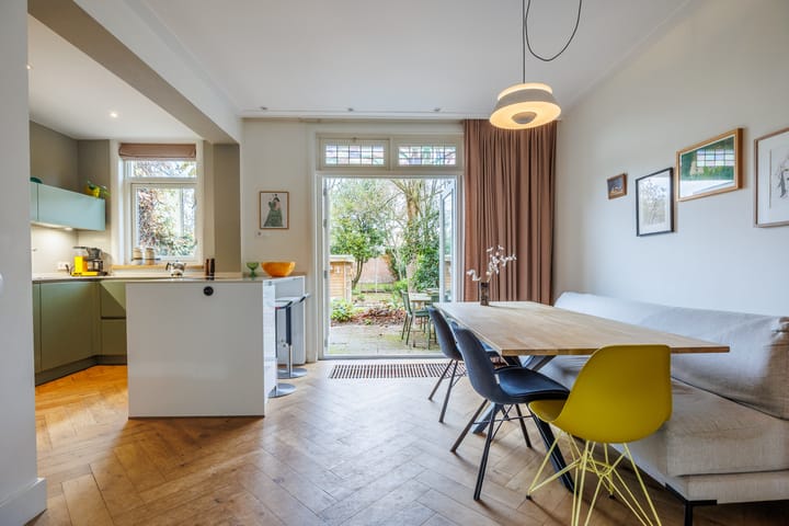 Foto 2 van van Heutszstraat 15