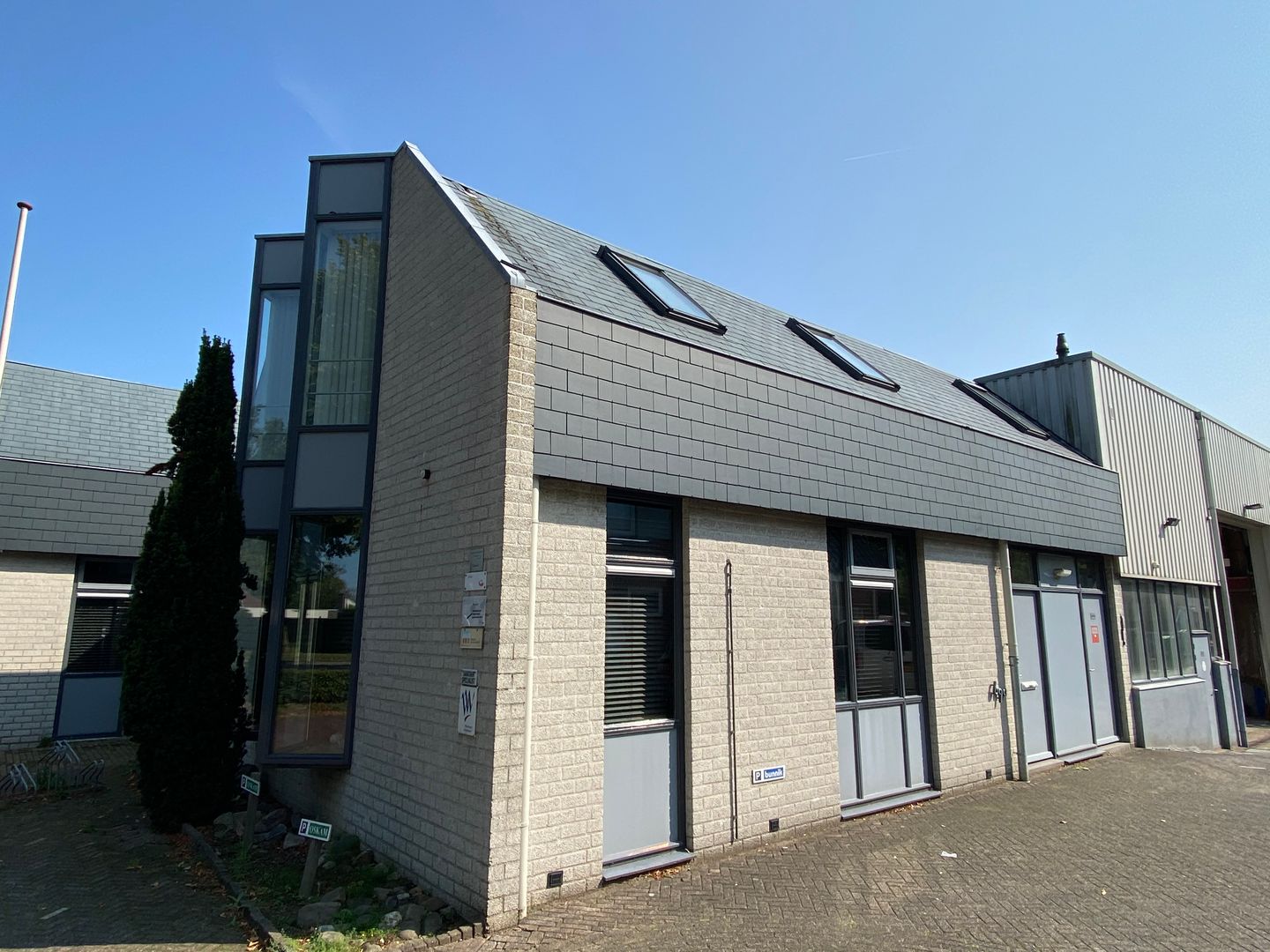 View photo 1 of Provincialeweg 69