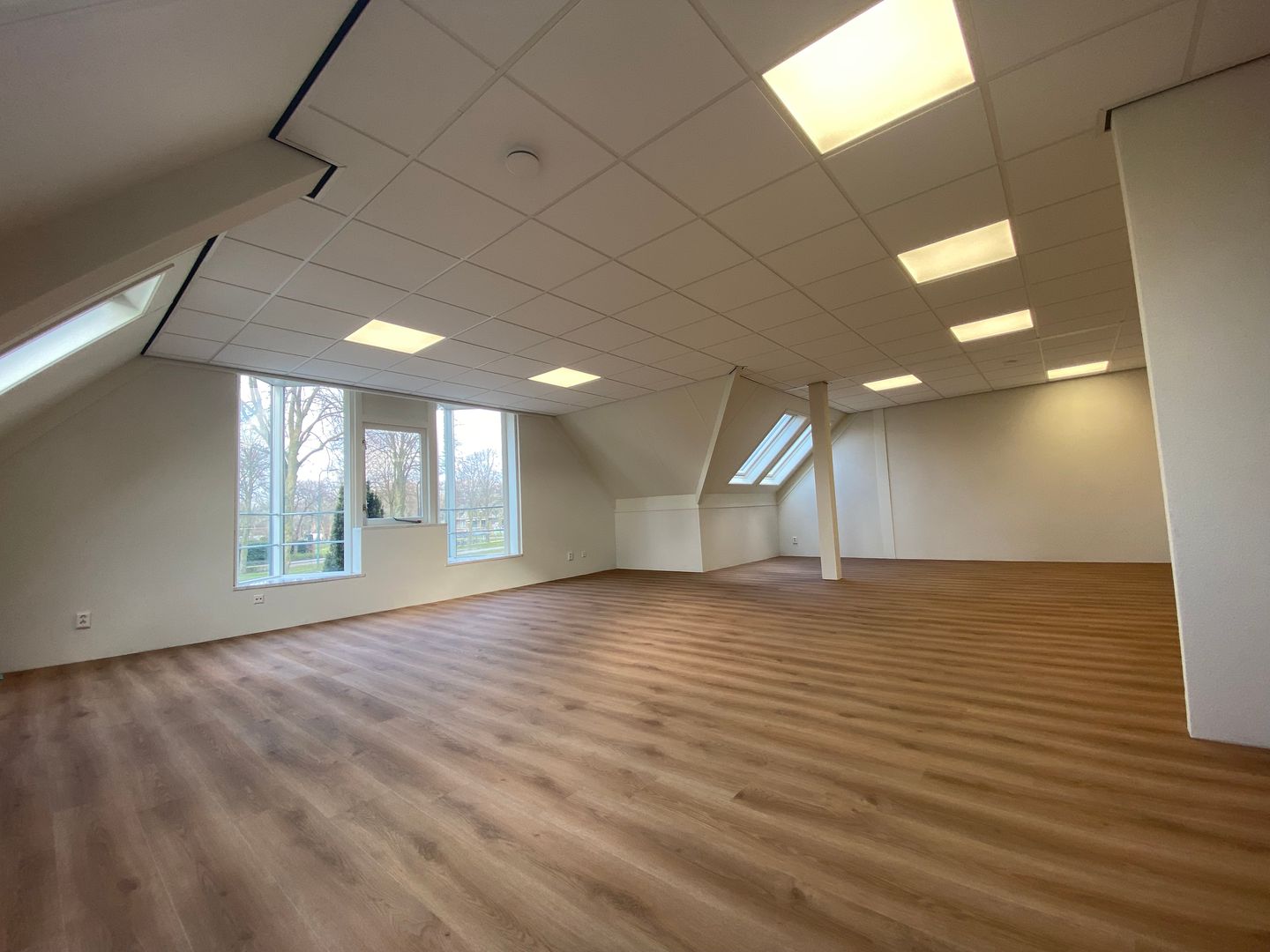 View photo 3 of Provincialeweg 69