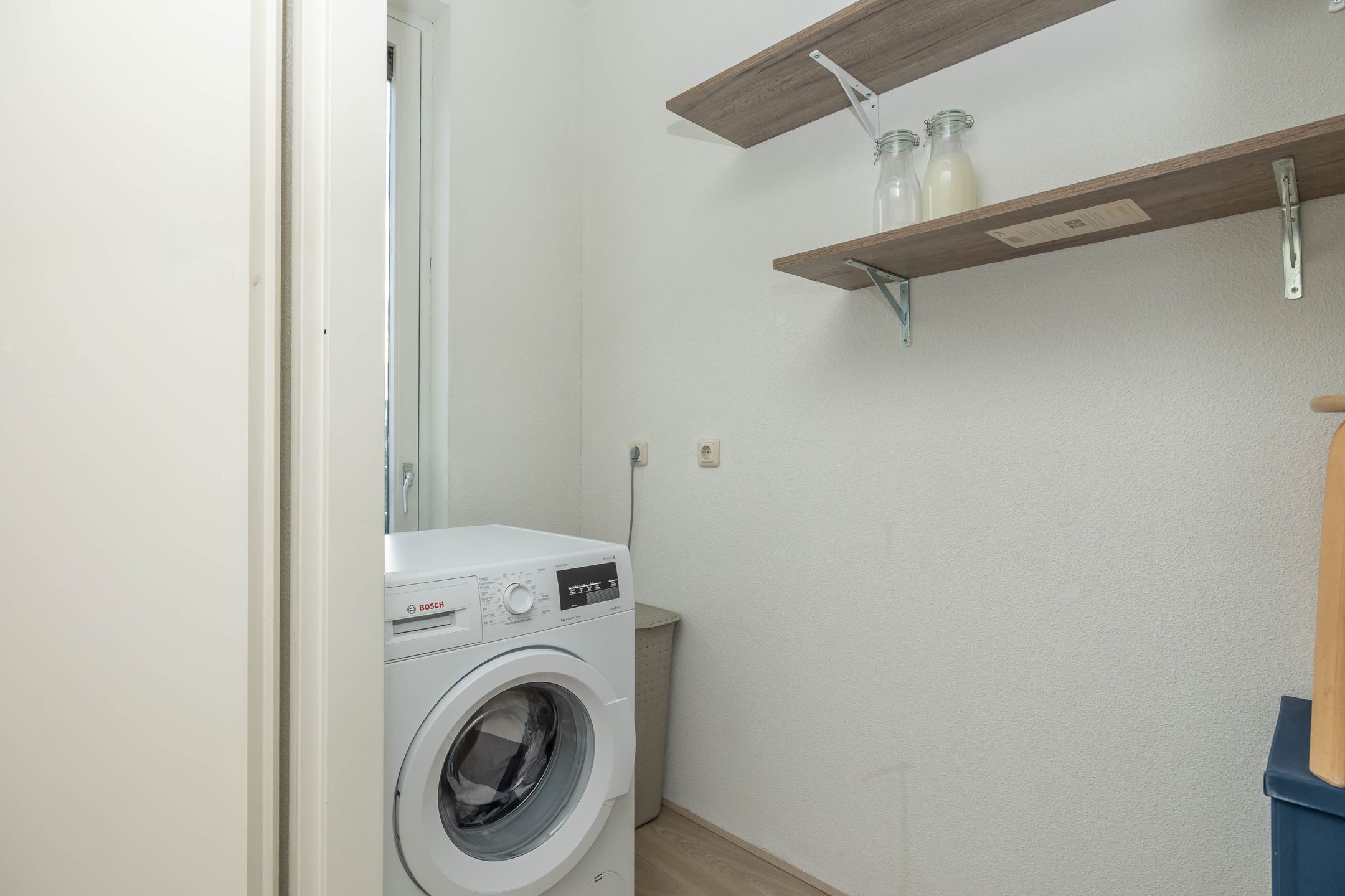 Foto 21 van Keizersmantel 5