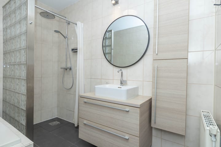 Photo 27 of Keizersmantel 5