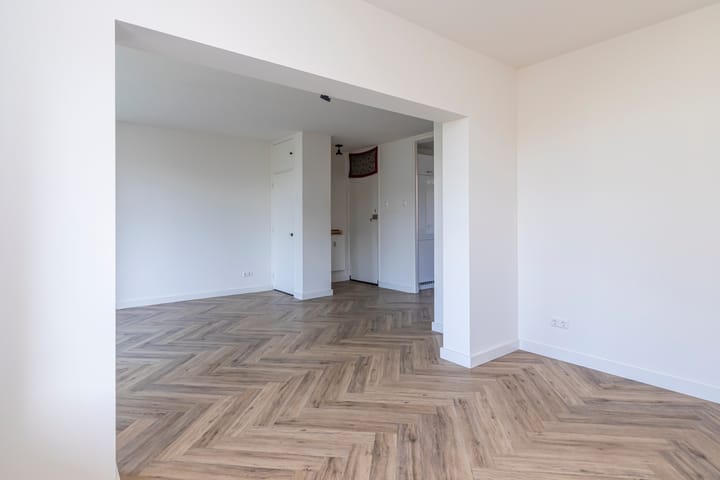 Foto 7 van Debussystraat 29