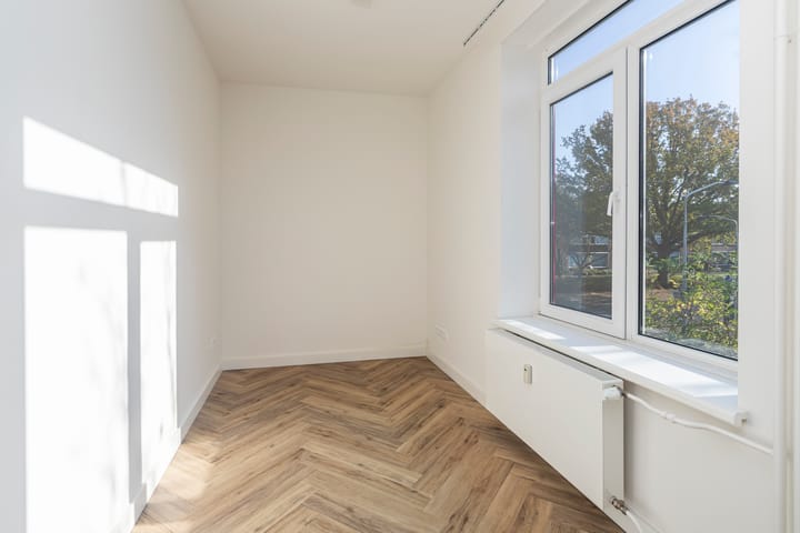 Foto 20 van Debussystraat 29