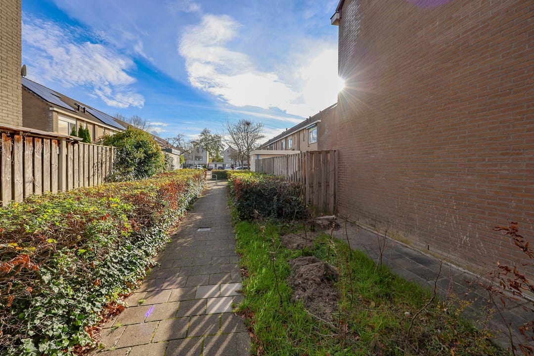 Photo 37 of J.S. Bachweg 42