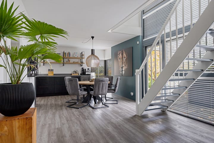 Photo 2 of Laan van het Kwekebos 366