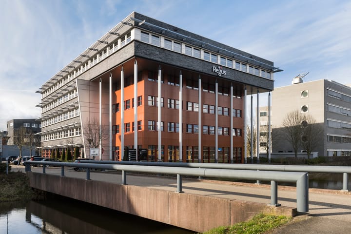 Capitool 10, Enschede