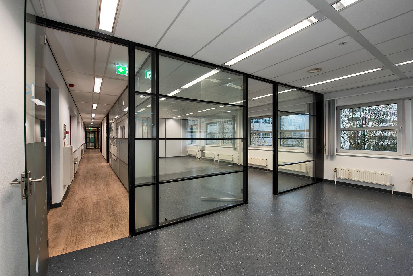 View photo 3 of Capitool 10