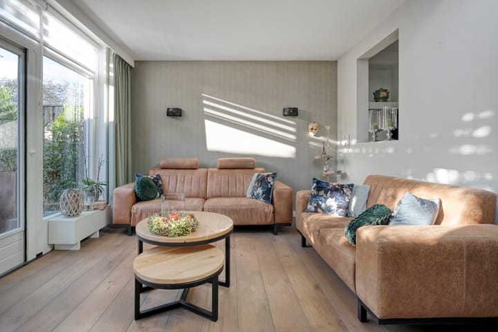 Photo 15 of Esschingstraat 33