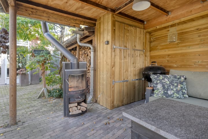 Photo 38 of Esschingstraat 33