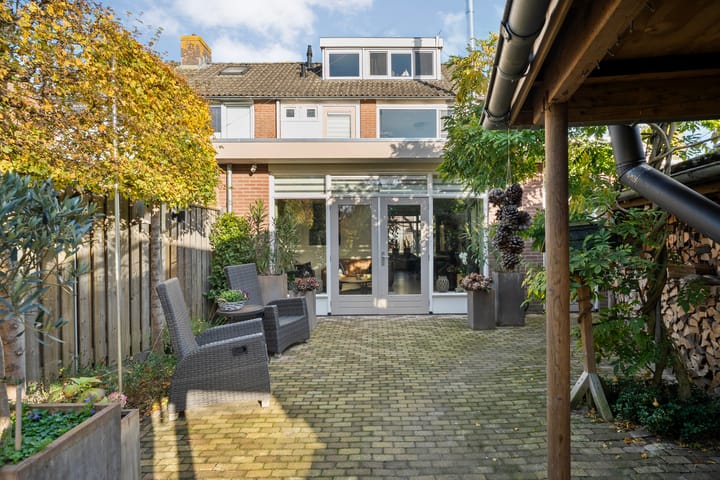 Photo 41 of Esschingstraat 33