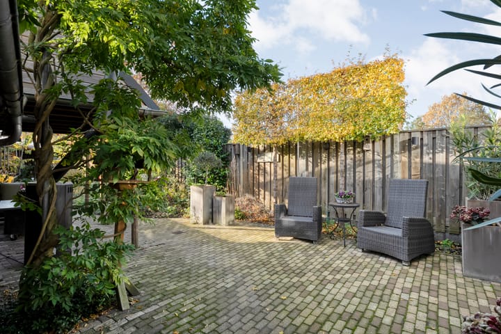 Photo 42 of Esschingstraat 33