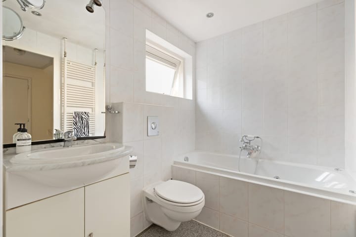 Photo 31 of Waterlooweg 13