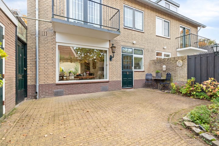 Photo 37 of Waterlooweg 13