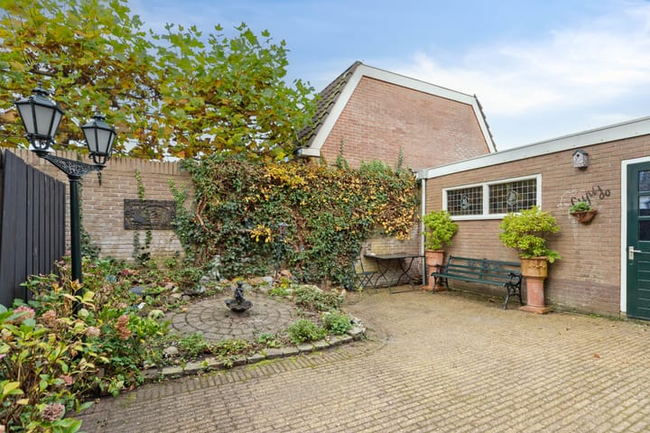 Photo 46 of Waterlooweg 13