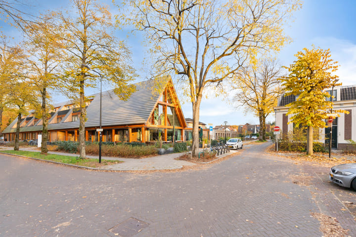 Photo 64 of Waterlooweg 13