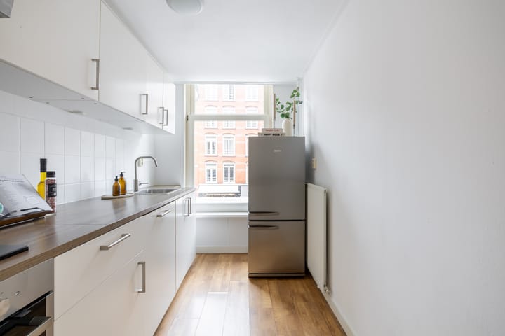 Photo 19 of Albert Cuypstraat 164-A