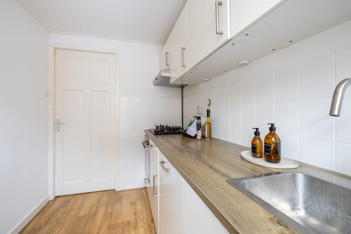 Photo 20 of Albert Cuypstraat 164-A