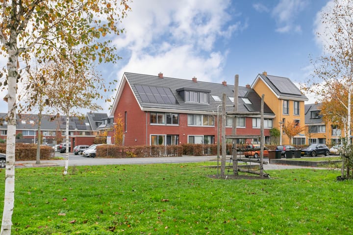 Foto 2 van Simon Carmiggeltplantsoen 8