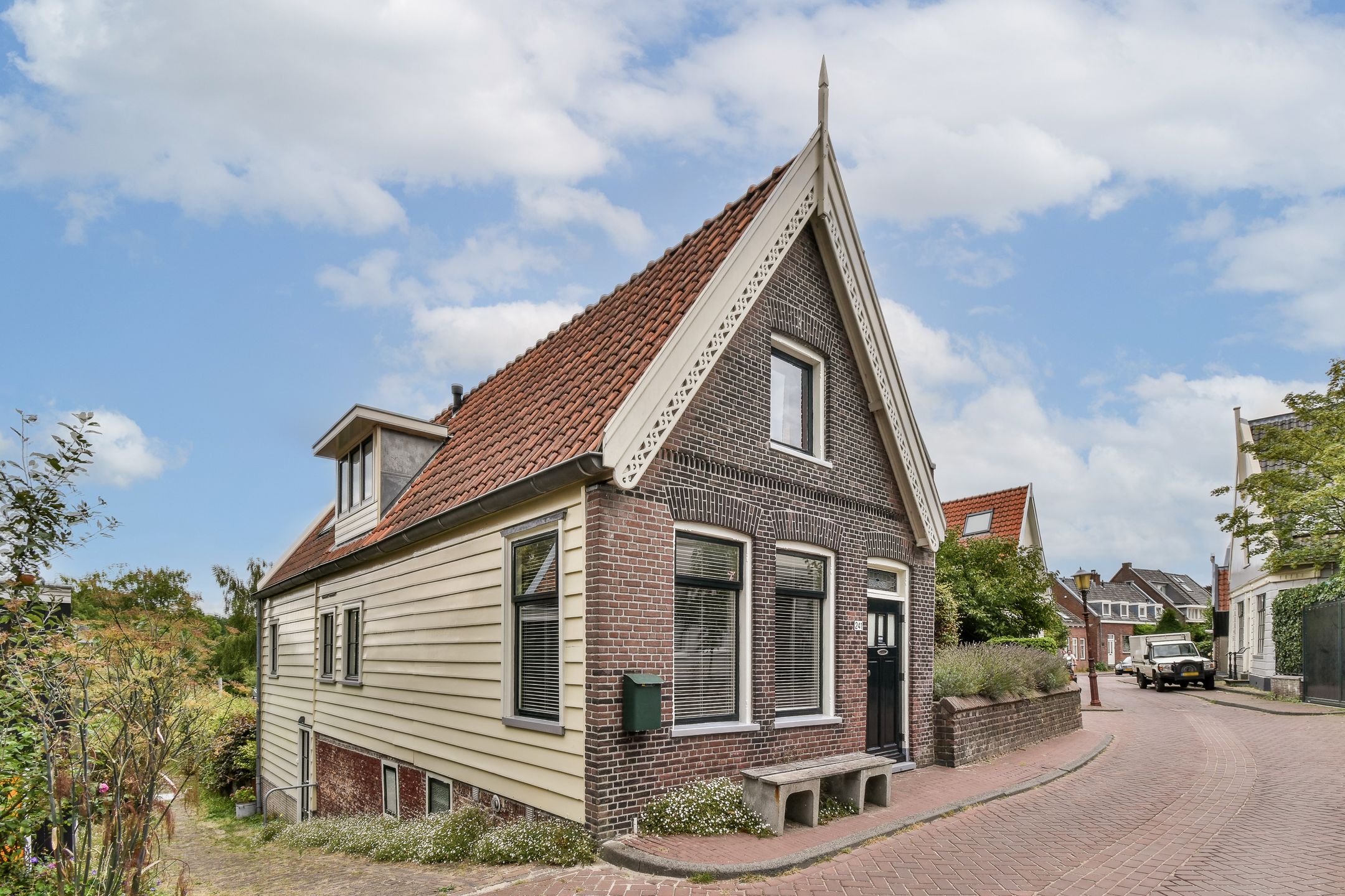 Foto 3 van Nieuwendammerdijk 241