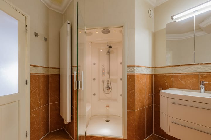 Photo 14 of Evertsenstraat 10