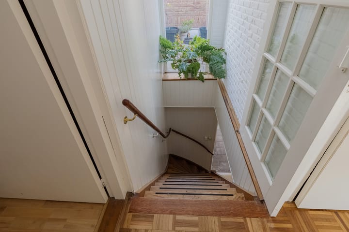 Photo 18 of Evertsenstraat 10