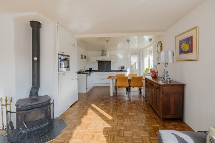 Photo 23 of Evertsenstraat 10