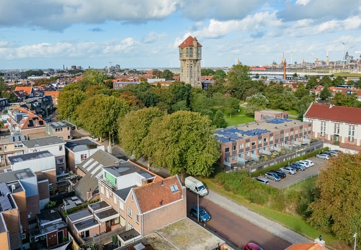 Photo 40 of Evertsenstraat 10