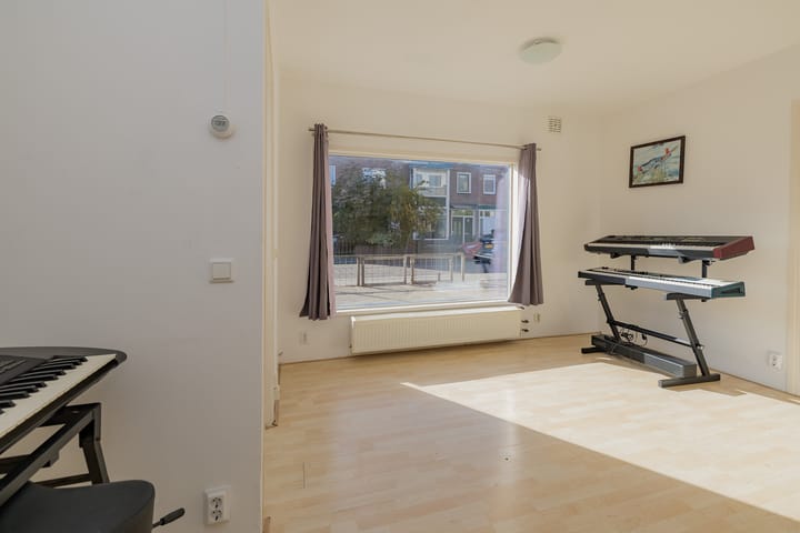 Photo 34 of Evertsenstraat 10