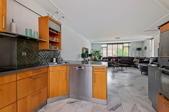 Foto 8 van Waterhoen 1