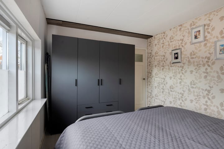 Photo 23 of Meidoornstraat 17