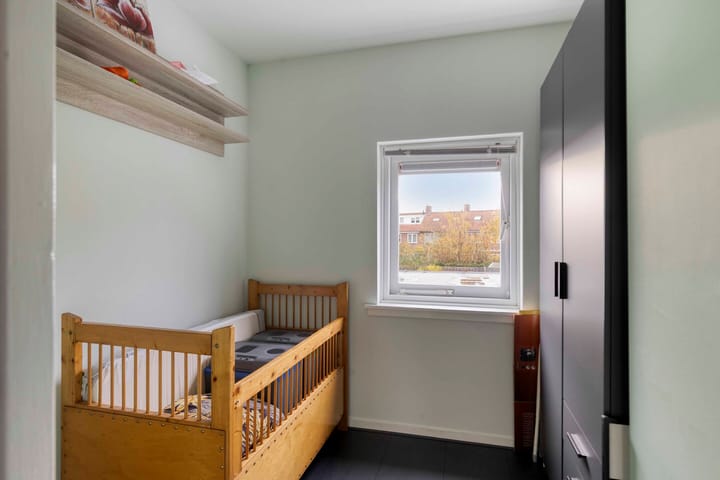 Photo 27 of Meidoornstraat 17