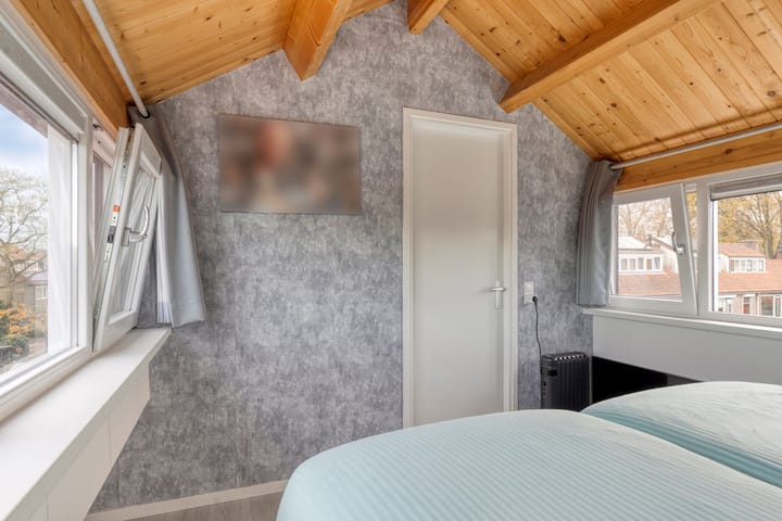 Photo 29 of Meidoornstraat 17