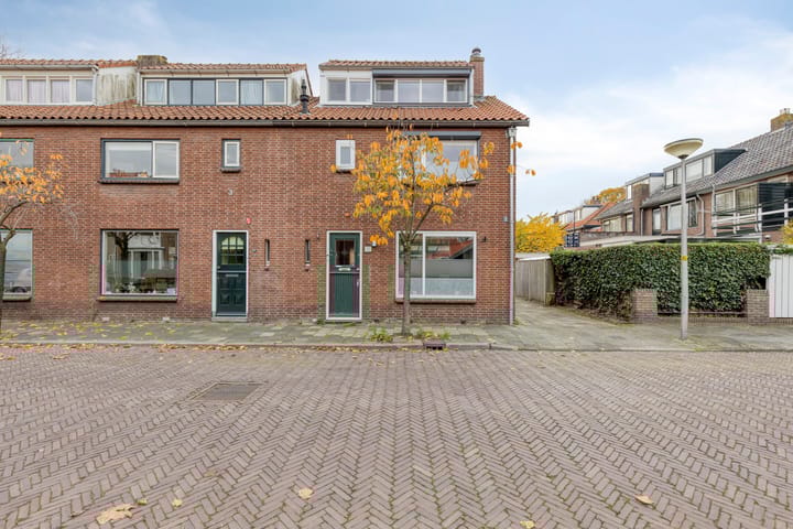 Photo 30 of Meidoornstraat 17