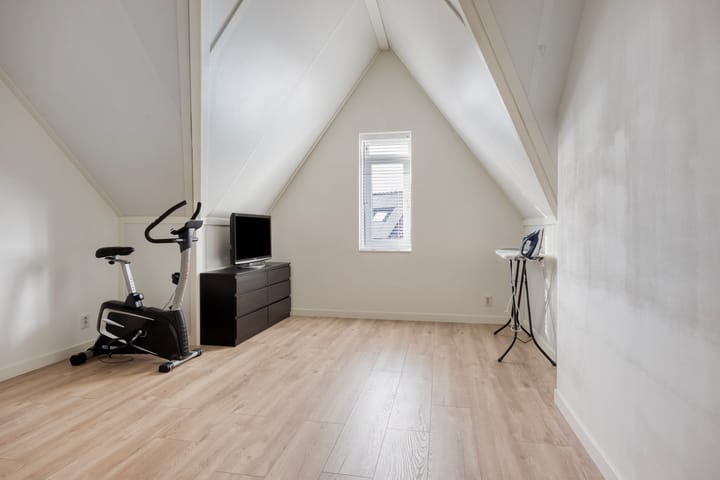 Foto 21 van De Esdoorn 23