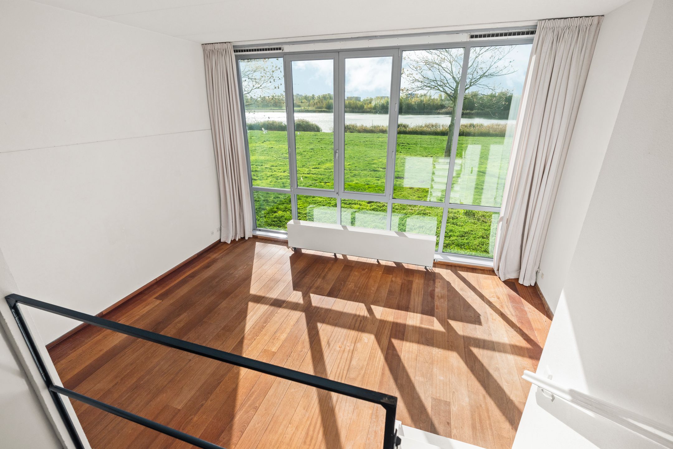 Foto 3 van Oeverzeggestraat 36