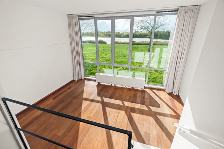 Foto 3 van Oeverzeggestraat 36