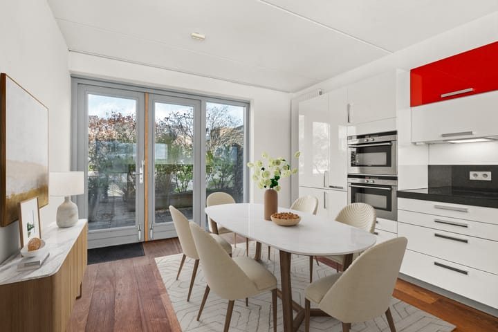 Photo 8 of Oeverzeggestraat 36