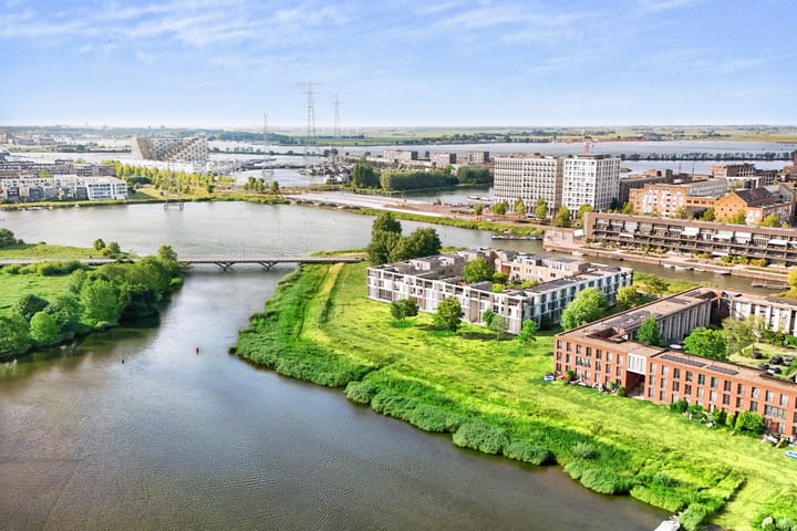 Photo 39 of Oeverzeggestraat 36