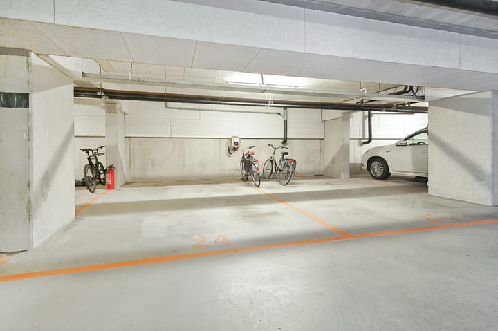 Photo 52 of Oeverzeggestraat 36